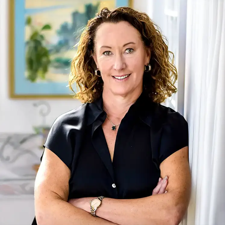 Andrea Short, Mediator